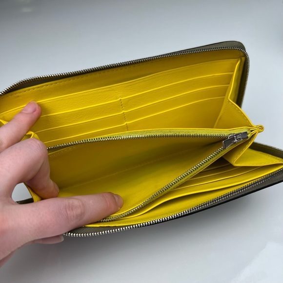 Celine Long Wallet - Picture 9 of 10